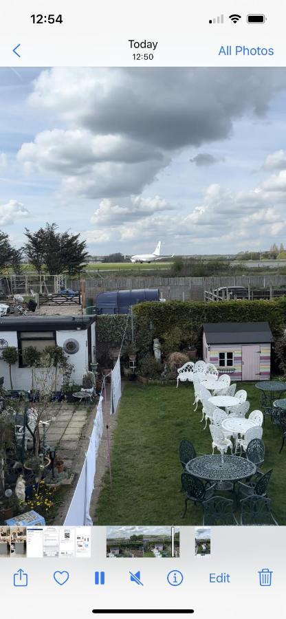 Southend Airport Bed & Breakfast Rochford Exterior foto